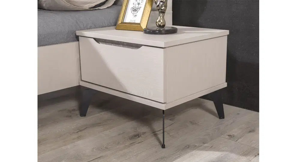 FLYMOB Asya Genç Odası
