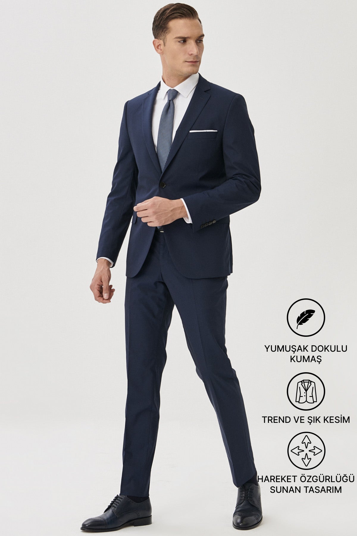 Slim Fit Dar Kesim Mono Yaka Takım Elbise