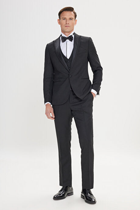 Slim Fit Dar Kesim Kırlangıç Yaka Desenli Yelekli Klasik Siyah Smokin Takım