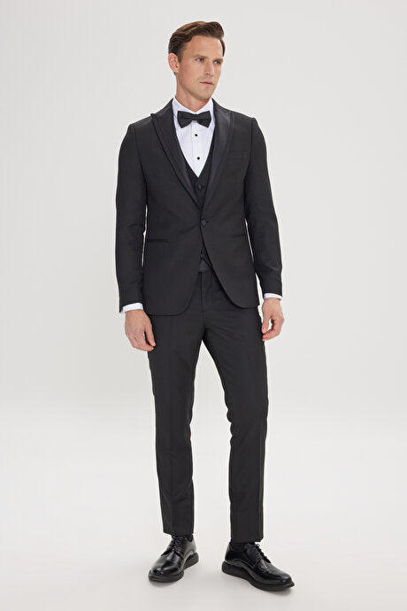 Slim Fit Dar Kesim Kırlangıç Yaka Balıksırtı Desenli Siyah Smokin Takım