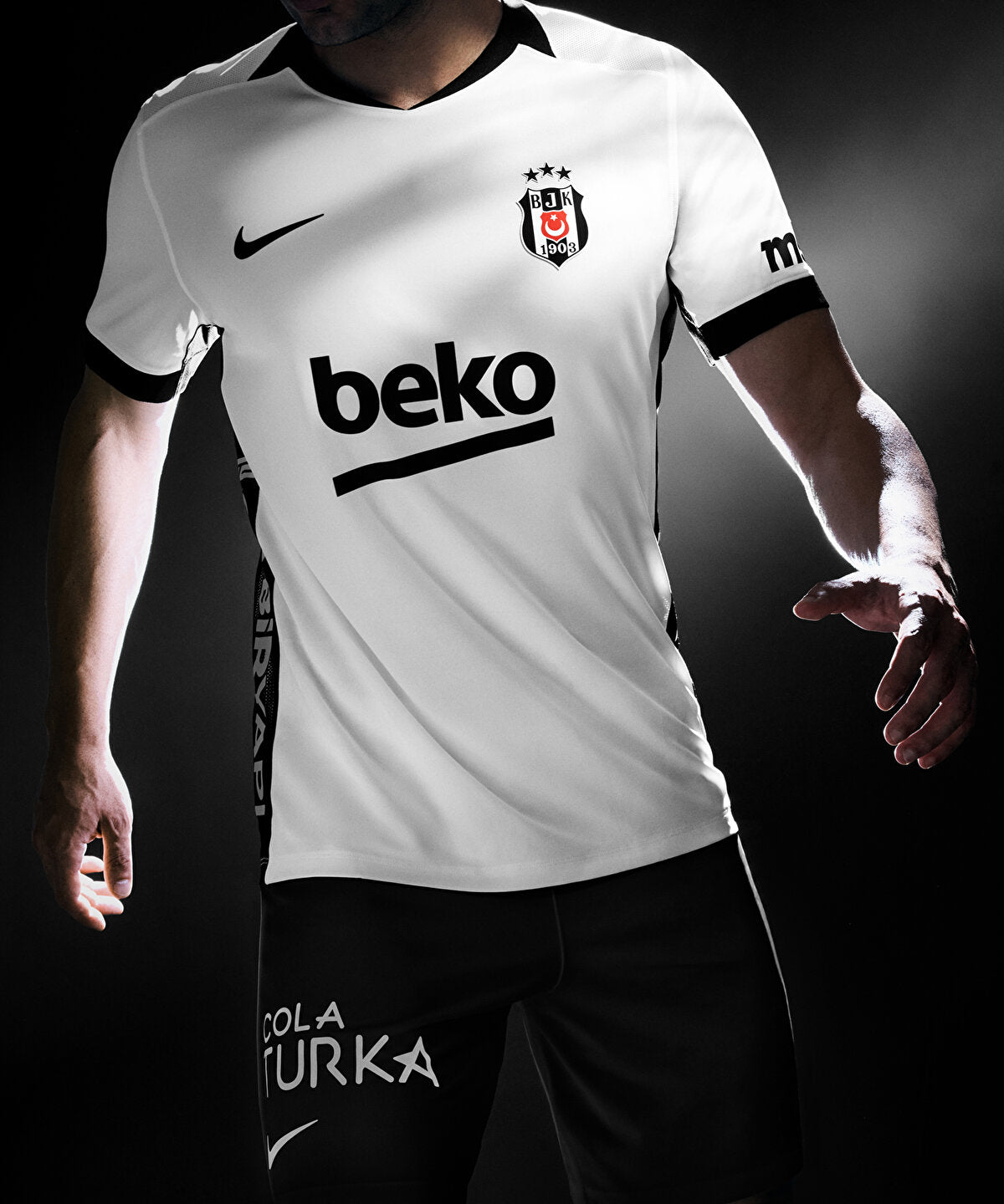 NIKE BEŞİKTAŞ FORMA 26-27 Beyaz