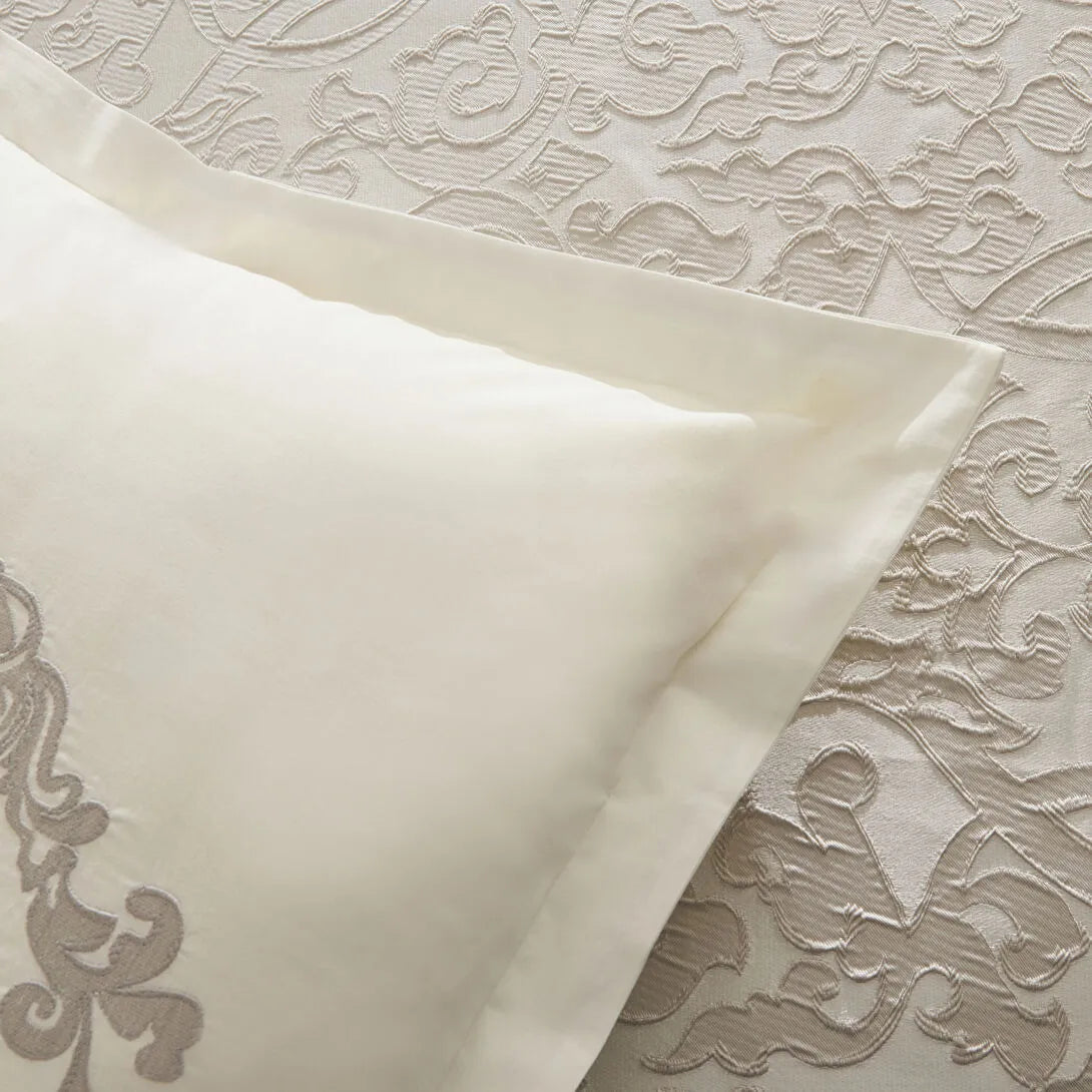 Karaca Home Grace 8 Parça Çift Kişilik Çeyiz Seti Gri