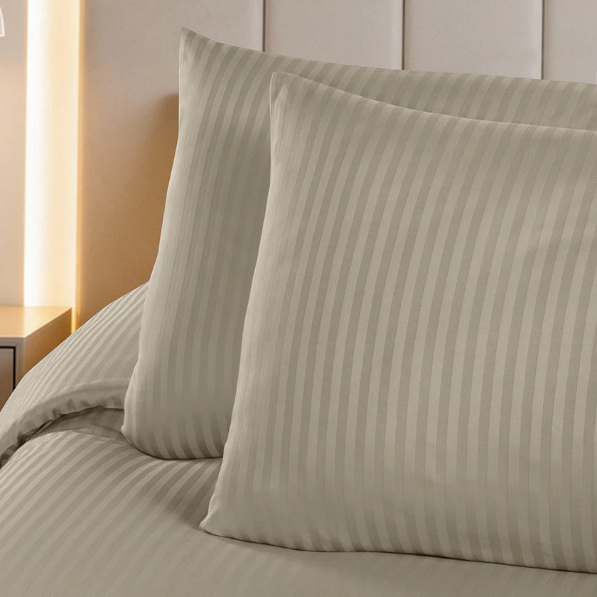Linestyle King Size Kişilik %100 Pamuk Saten (90 Tel) Nevresim Seti Bej (3 Parça)