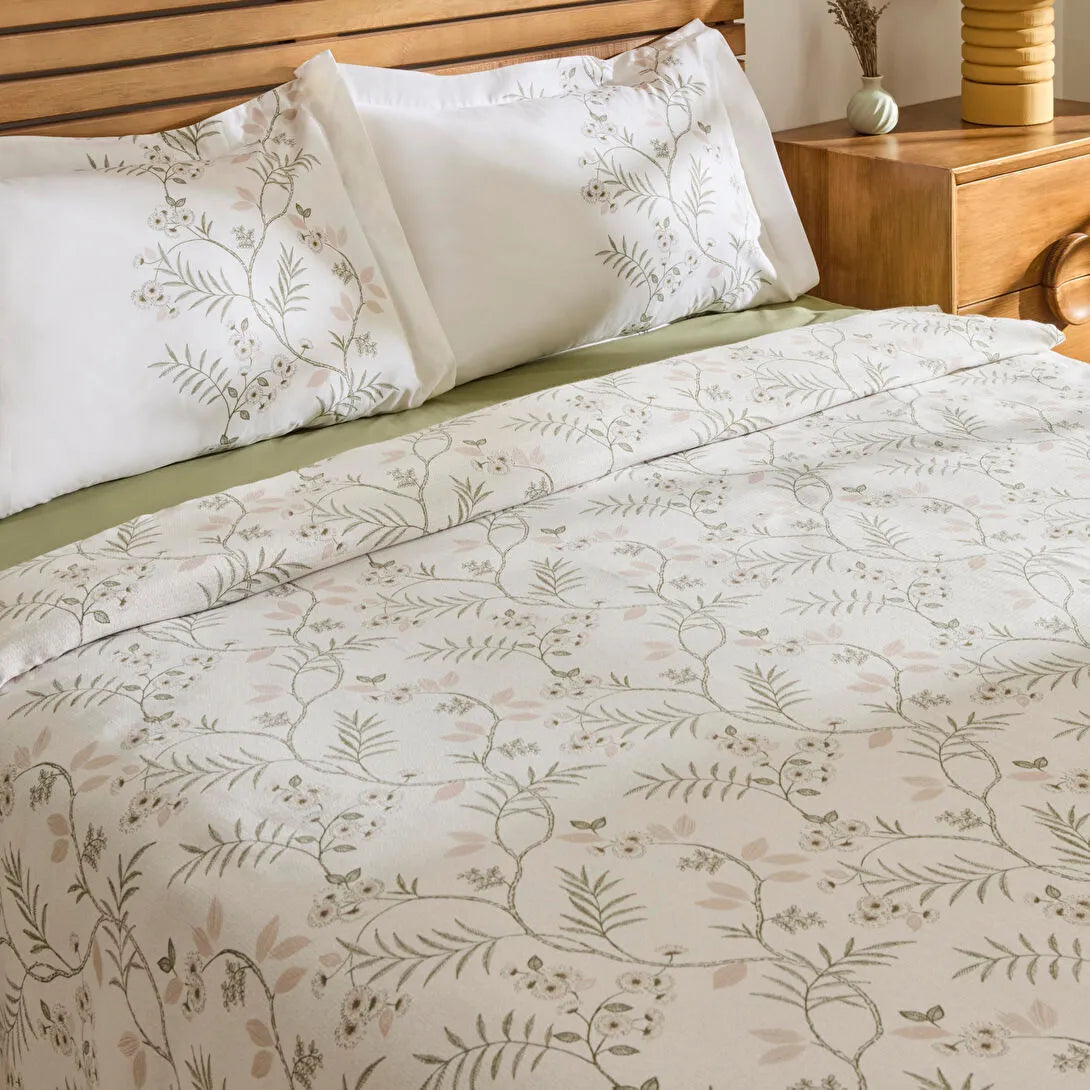 Karaca Kaşmir Home Lilly Çift Kişilik Pike Takımı Çağla