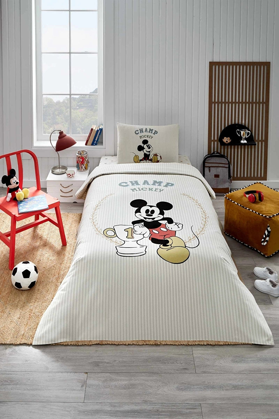 Özdilek
Mickey Mouse Champ Tek Kişilik Disney Lisanslı Lastikli Çarşaf Çocuk Pike Takımı