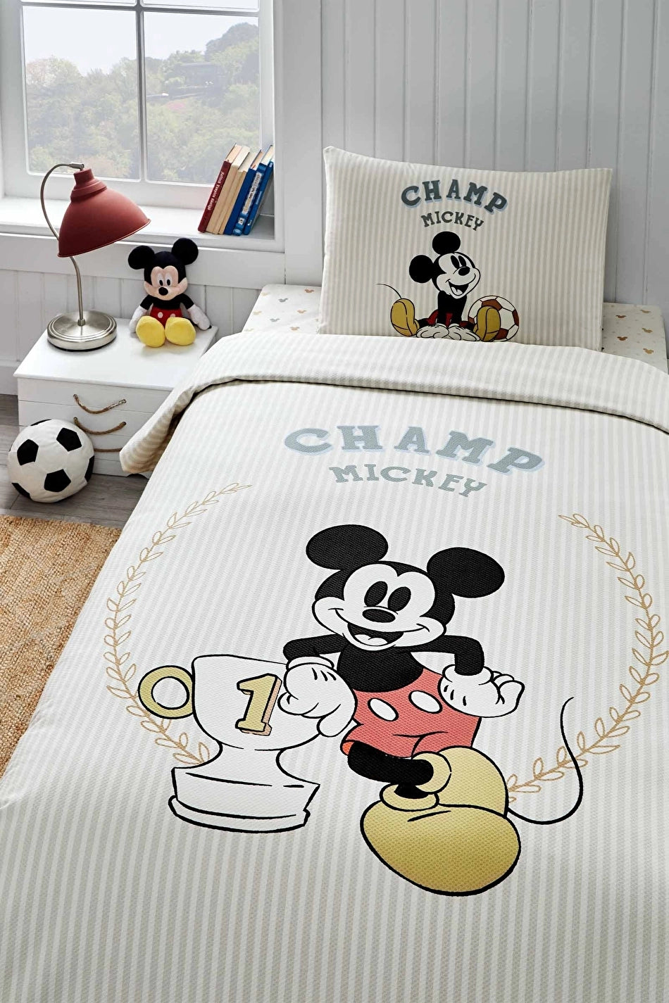 Özdilek
Mickey Mouse Champ Tek Kişilik Disney Lisanslı Lastikli Çarşaf Çocuk Pike Takımı