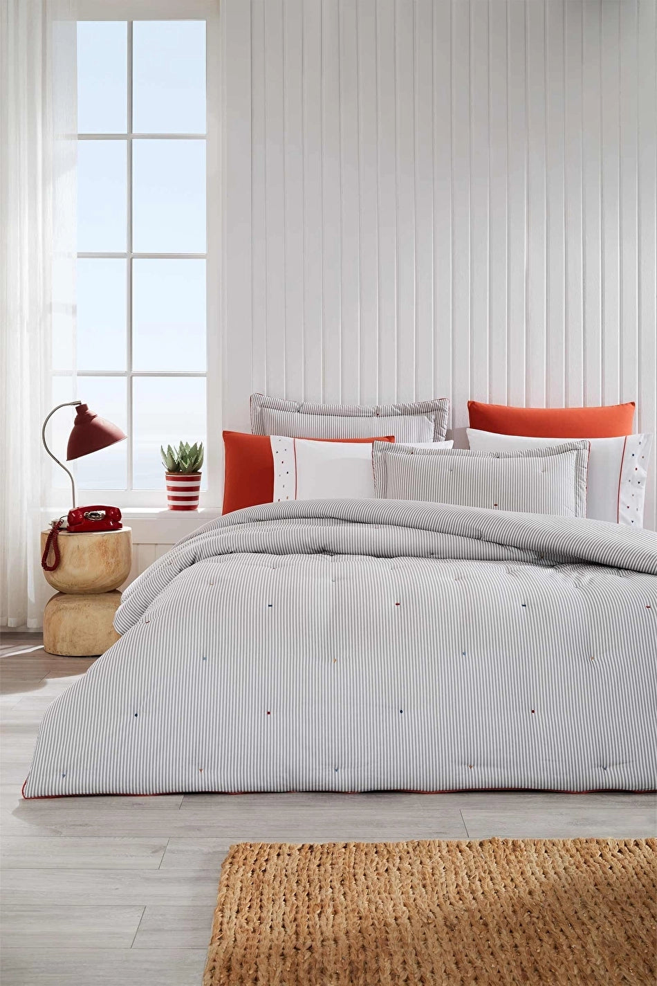 Özdilek
Comforter Orient Çift Kişilik Uyku Seti