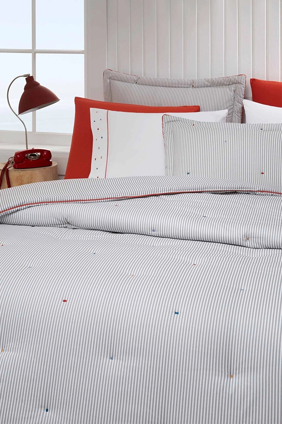Özdilek
Comforter Orient Çift Kişilik Uyku Seti