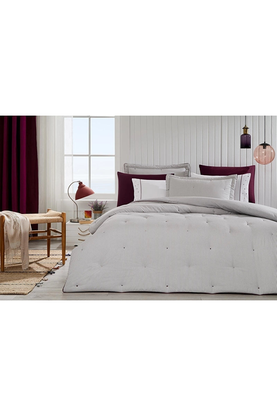 Özdilek
Comforter Orient Çift Kişilik Uyku Seti
