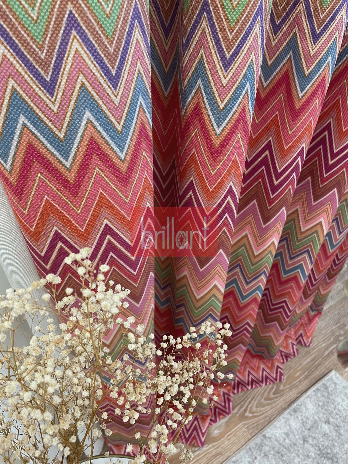 Zigzag Desenli PİLESİZ DÜZ DİKİM Ekstraforlu Fon Perde 300x260