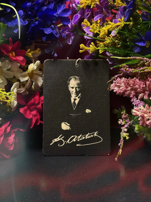 Atatürk Aksesuarları ATATÜRK AYNA ASMA KOKU