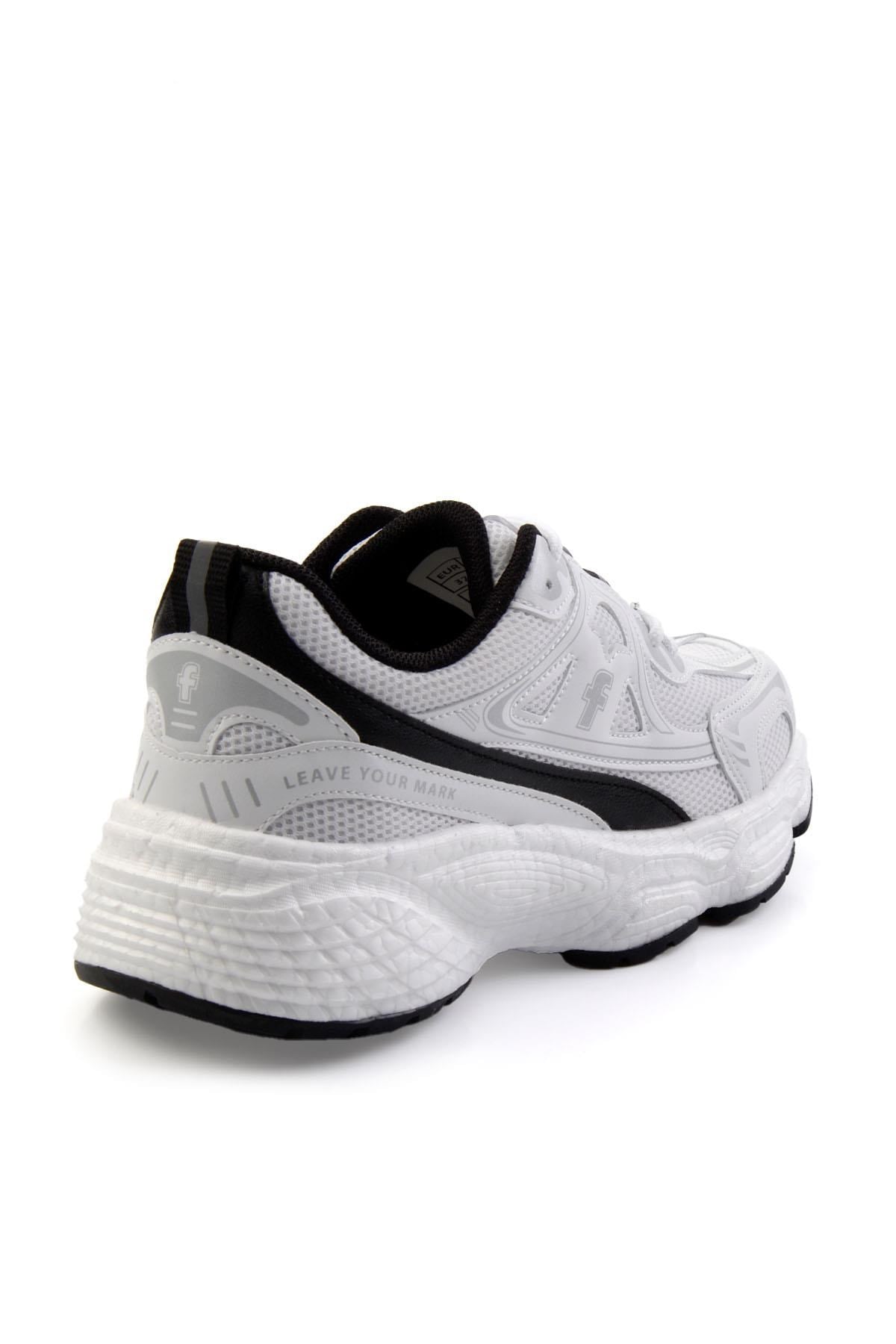 Bambi Beyaz Siyah Kadın Sneaker K01027032922