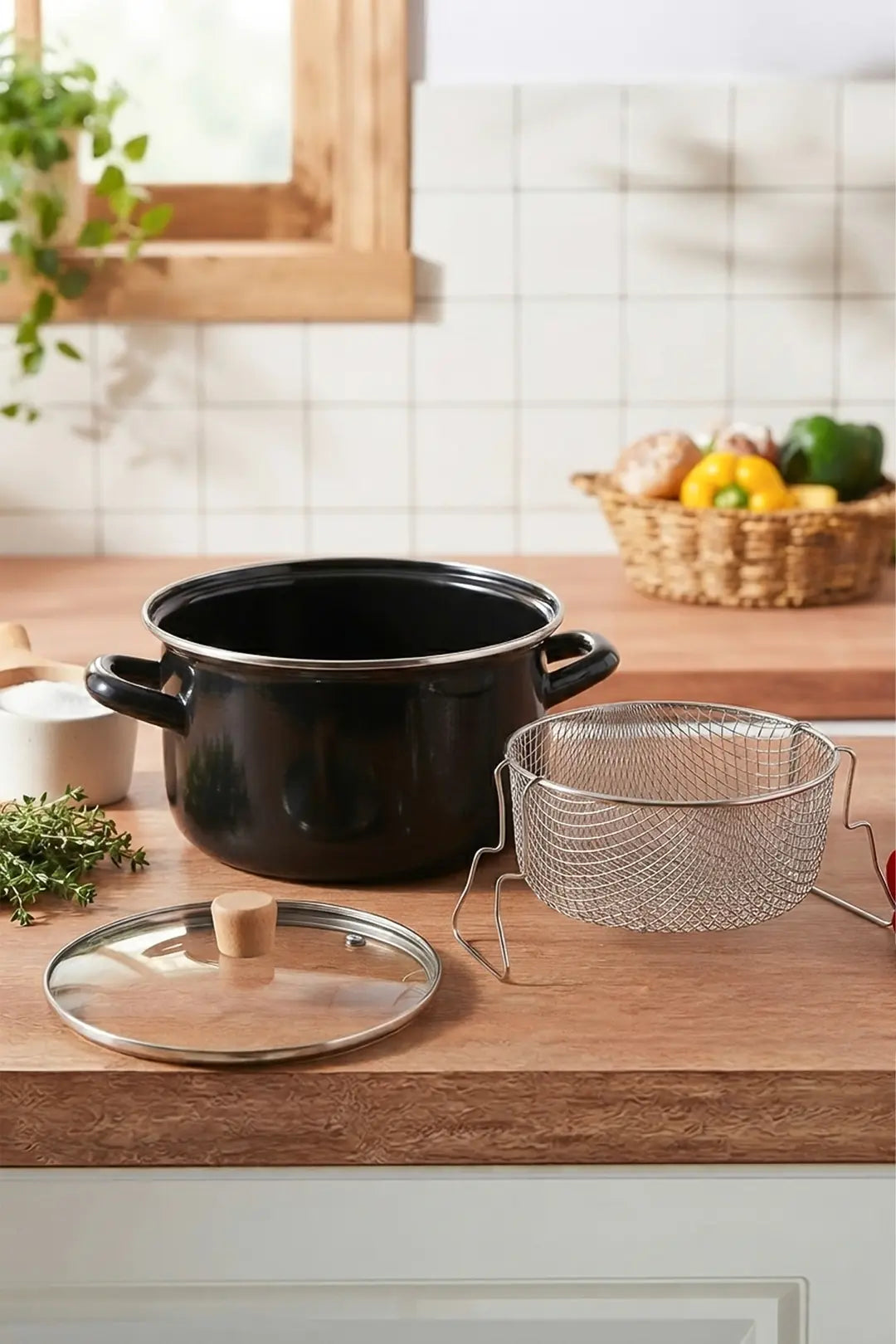 Kitchen Life Master Pro Cook Ahşap Kulplu,Paslanmaz Saplı Siyah Süzgeçli Emaye Kızartma Tenceresi 22 cm