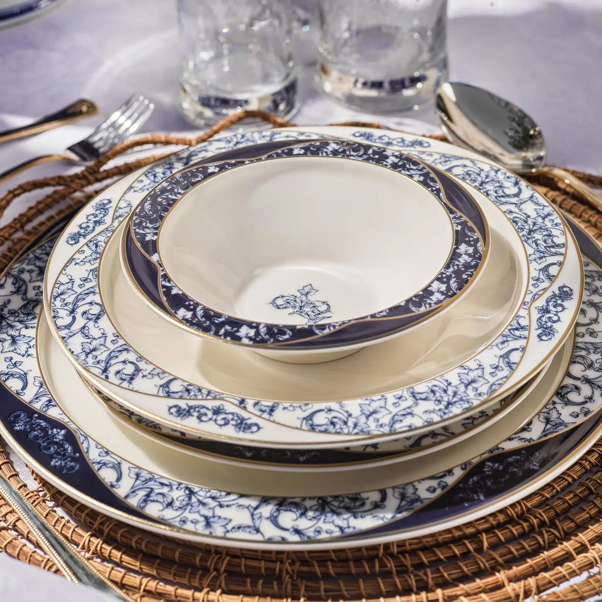 SCHAFER Tılsım Lace Lacivert Yemek Takımı - 60 Parça