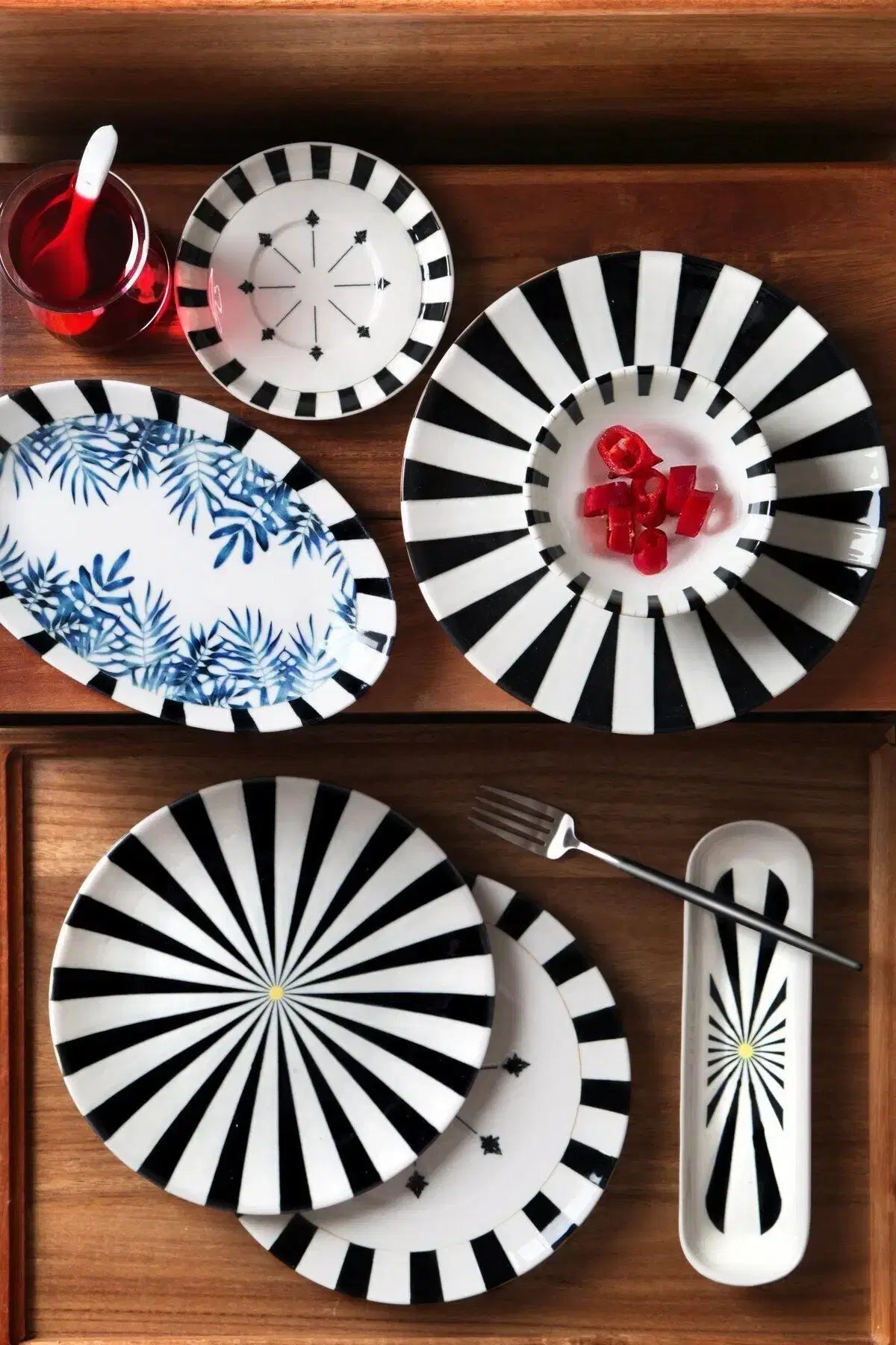 KITCHEN LIFE 32 Parça 6 Kişilik Majesty Porselen Kahvaltı Takımı Bone China