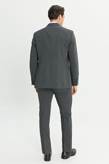 Slim Fit Dar Kesim Mono Yaka Takım Elbise