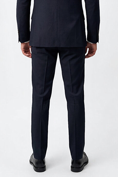 Slim Fit Dar Kesim Mono Yaka Takım Elbise