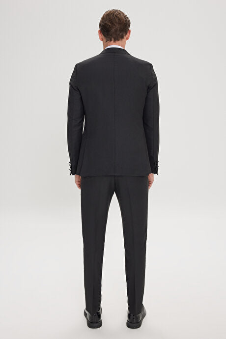 Slim Fit Dar Kesim Kırlangıç Yaka Balıksırtı Desenli Siyah Smokin Takım