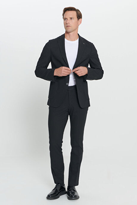 Slim Fit Dar Kesim Mono Yaka Yünlü Siyah Takım Elbise