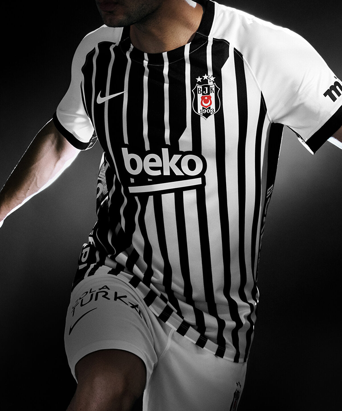 NIKE BEŞİKTAŞ FORMA 26-27 Siyah - Beyaz