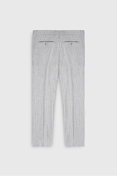 Yünlü Slim Fit Dar Kesim Kırlangıç Yaka Çizgili Kapak Cepli Açık Gri Takım Elbise