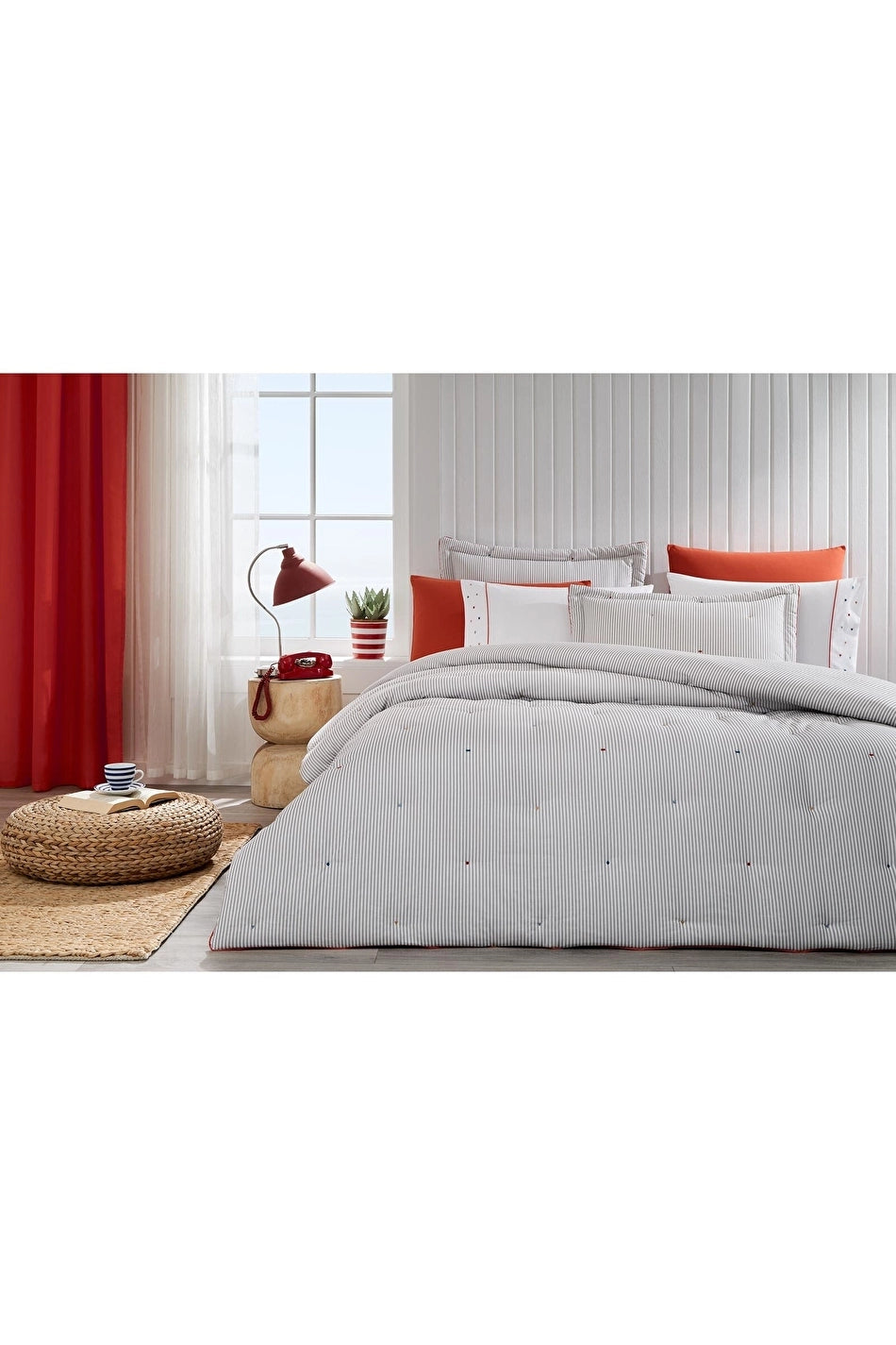 Özdilek
Comforter Orient Çift Kişilik Uyku Seti