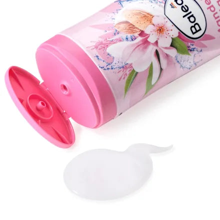 Badem çiçeği ve manolya özlü duş kremi, 300 ml