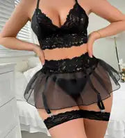 Kadın Dantel Detaylı Bralet, Tütü Etek, Tanga ve Jartiyer Fantezi Kostüm
